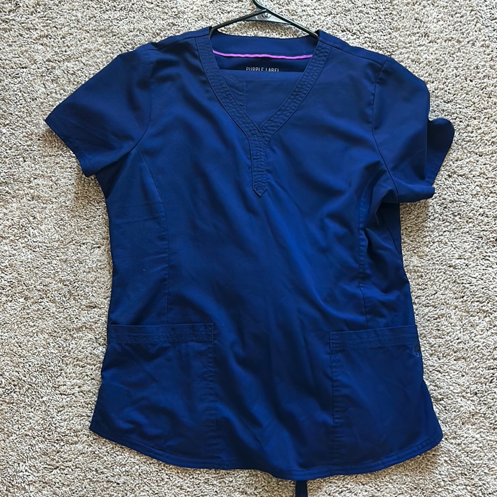Scrub set